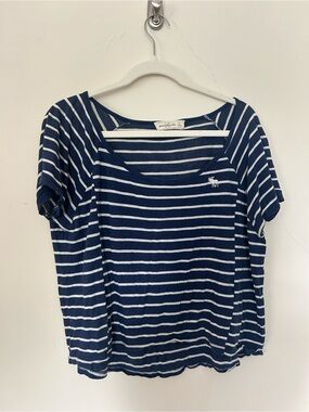 Abercrombie & Fitch Navy and White Striped Scoop Neck Tee